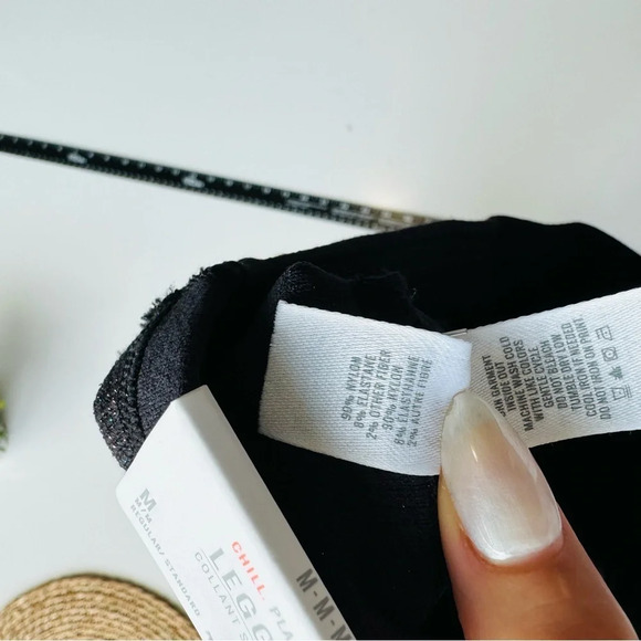 AERIE Chill Play Move Glitter Leggings Size Medium NWT - Picture 9 of 10